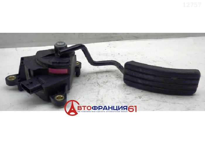 Педаль акселератора(газа) RENAULT 8200297335